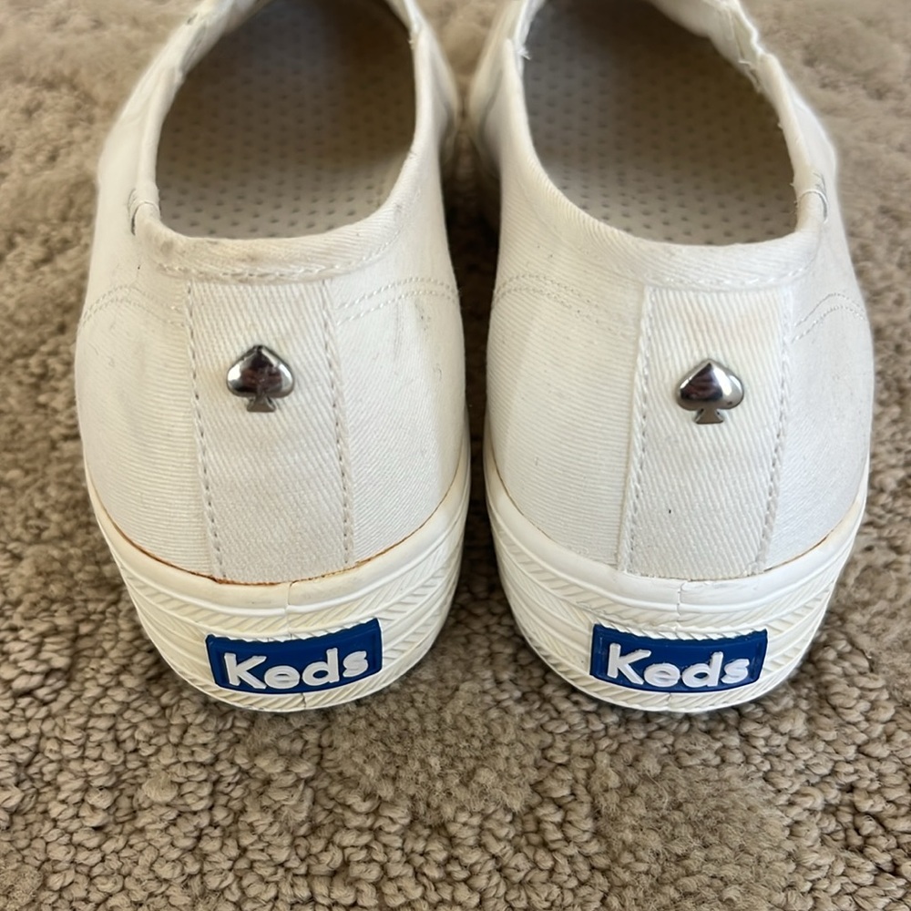Kate Spade White Casual Sneakers with Minimalist Design - Picture 6 of 12